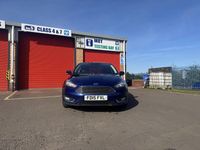 Begagnad Ford Focus Titanium 120 HK (88 kW) 2015 Blå Halvkombi