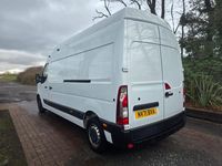 Używany Renault Master Business 150 KM (110 kW) 2021 Biały Minivan