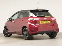 Used Toyota Yaris 111 HP (81 kW) 2018 Red Hatchback