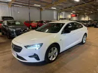 Used Vauxhall Insignia SRi 122 HP (89 kW) 2021 White Hatchback