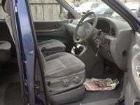 Used Kia Sedona 2003 MPV