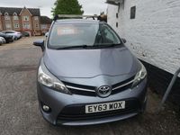 Used Toyota Verso Active 132 HP (97 kW) 2013 Blue MPV