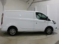 Begagnad Ford Transit Custom Limited 130 HK (95 kW) 2021 Vit Van