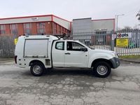 Used Isuzu D-Max 2014 White Pickup