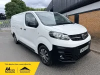 Used Vauxhall Vivaro 150 HP (110 kW) 2020 White MPV