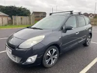 Usado Renault Grand Scénic III Bose Edition 110 CV (80 kW) 2011 Gris Monovolumen