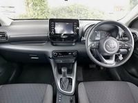 Used Toyota Yaris Hybrid 116 HP (85 kW) 2023 White Hatchback