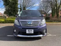 Begagnad Toyota Alphard 2026 Grå Minibuss