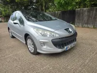 Używany Peugeot 308 2008 Srebrny Hatchback