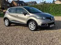 Used Renault Captur Dynamique 90 HP (66 kW) 2014 Beige SUV