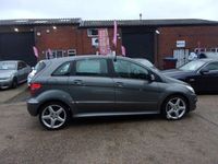 Used Mercedes B180 2011 Grey MPV