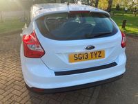 Used Ford Focus Zetec 2013 White Hatchback