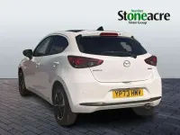 Usado Mazda 2 Homura-Aka 116 HP (85 kW) 2023 Branco Citadino