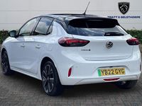 Used Vauxhall Corsa-e Elite 98 kW (134 HP) 2022 White Hatchback