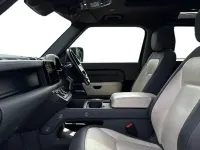 Usado Land Rover Defender HSE Dynamic 2023 Negro SUV