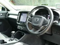 Used Volvo XC40 Momentum 147 HP (108 kW) 2019 Black SUV