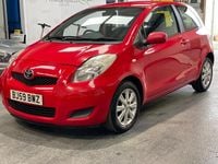 Used Toyota Yaris 69 HP (50 kW) 2009 Red Hatchback