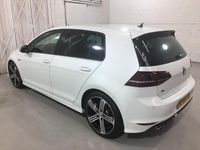 Used VW Golf VII R 300 HP (220 kW) 2015 White Hatchback