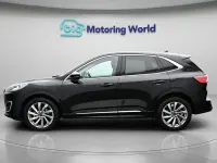 Usado Ford Kuga Vignale 190 HP (139 kW) 2023 Preto SUV