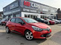 Used Renault Clio IV Dynamique 90 HP (66 kW) 2016 Red Hatchback