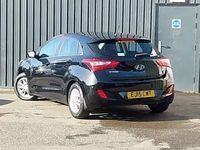 Used Hyundai i30 SE 110 HP (80 kW) 2015 Black Hatchback