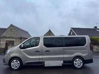 Używany Renault Trafic 2018 Beżowy Minivan