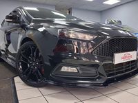 Used Ford Focus ST 185 HP (136 kW) 2017 Black Hatchback