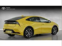 Used Toyota Prius 220 HP (161 kW) 2024 Yellow Hatchback