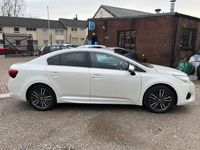 Used Toyota Avensis Design 147 HP (108 kW) 2017 White Sedan