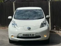 Used Nissan Leaf Tekna 80 kW (109 HP) 2017 White Hatchback