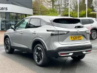 Nuevo Nissan Qashqai N-Connecta 2026 Plateado SUV