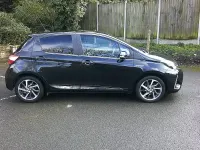Used Toyota Yaris 100 HP (73 kW) 2017 Black Hatchback