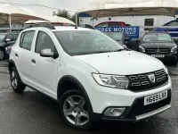 Gebraucht Dacia Sandero Comfort 90 PS (66 kW) 2019 Weiß Kleinwagen