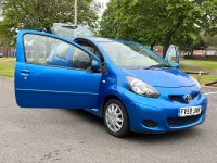 Usado Toyota Aygo 2009 Azul Citadino