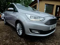 Käytetty Ford C-MAX Titanium 2016 Hopea Tila-auto