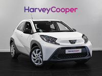 Used Toyota Aygo X PURE 72 HP (52 kW) 2022 White SUV