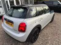 Usado Mini Cooper Hatch 2018 Prateado Citadino