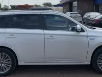 Used Mitsubishi Outlander P-HEV 2020 White SUV