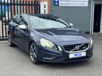 Usado Volvo V60 R-Design 215 HP (158 kW) 2012 Azul Carrinha