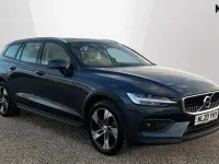 Used Volvo V60 CC Plus 250 HP (183 kW) 2020 Blue Estate