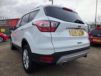 Używany Ford Kuga Titanium 150 KM (110 kW) 2017 Biały SUV