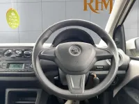 Used Skoda Citigo SE 60 HP (44 kW) 2013 White Hatchback