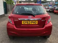 Used Toyota Yaris 101 HP (74 kW) 2013 Red Hatchback