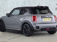 Used Mini Cooper Hatch 134 HP (98 kW) 2020 Moonwalk grey Hatchback