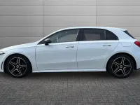 Używany Mercedes A200 Executive 163 KM (119 kW) 2023 Biały Hatchback