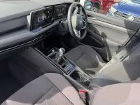 Second-hand VW Golf VIII Edition 130 CP (95 kW) 2023 Alb Hatchback