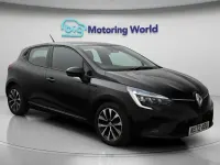 Używany Renault Clio V Iconic 90 KM (66 kW) 2022 Czarny Hatchback