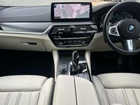 Used BMW 520 M Sport 187 HP (137 kW) 2024 White Estate