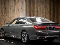 Usado BMW 750 Comfort Edition 2019 Gris Berlina