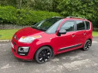 Used Citroën C3 Picasso Platinum 2017 Red MPV